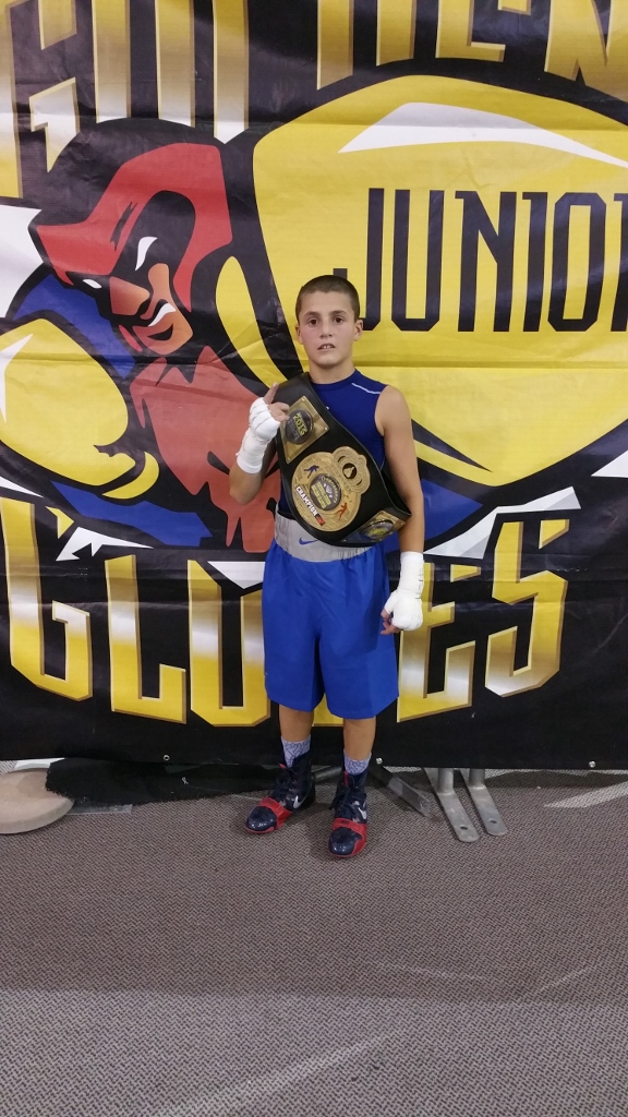 junior golden gloves