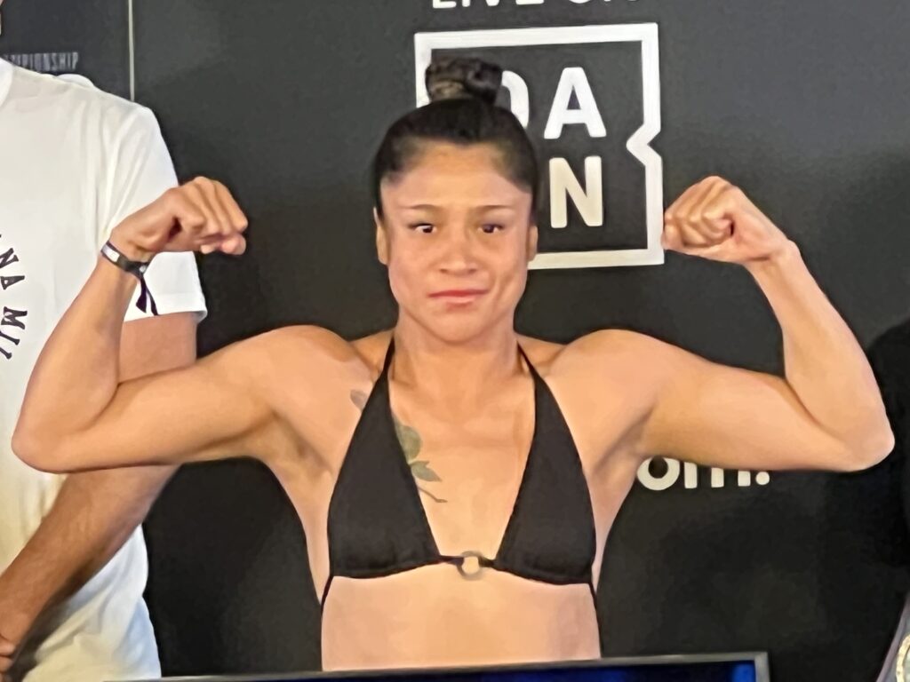 Erika Cruz outworks Maylerin Rivas to win WBA junior featherweight belt -  The Ring